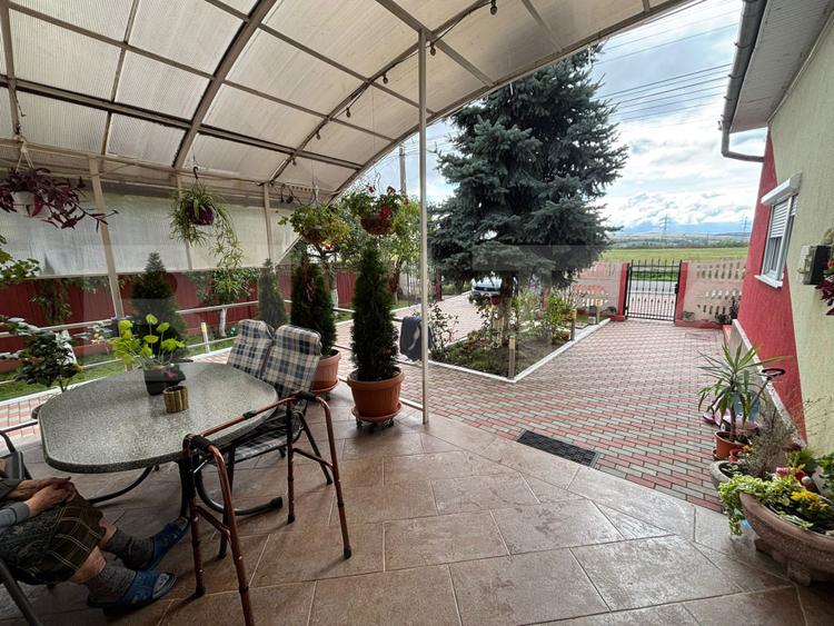 Casa individuala cu 7 camere, 200 mp, teren 627 mp, Jucu de Sus