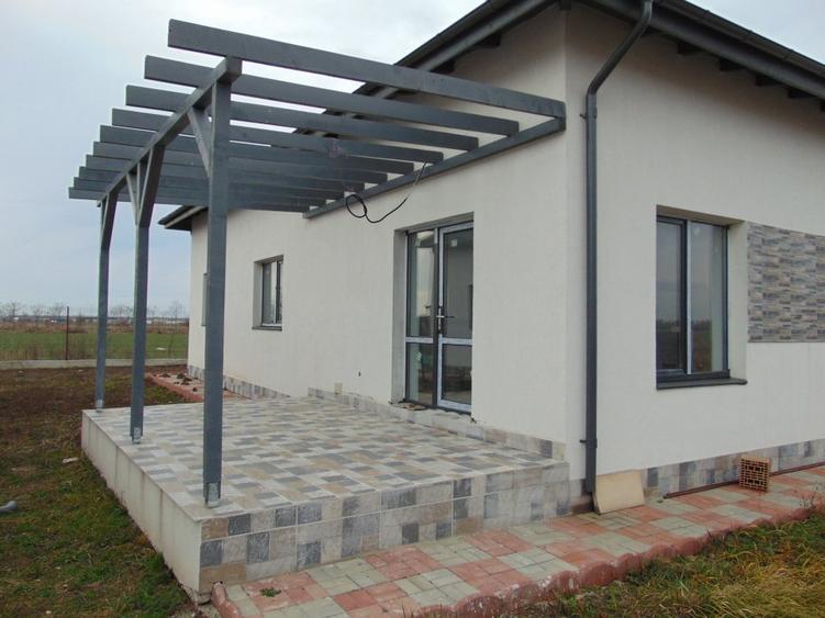 DE LA DEZVOLTATOR FARA COMISION casa cu 4 camere 2 bai placa beton LA CHEIE
