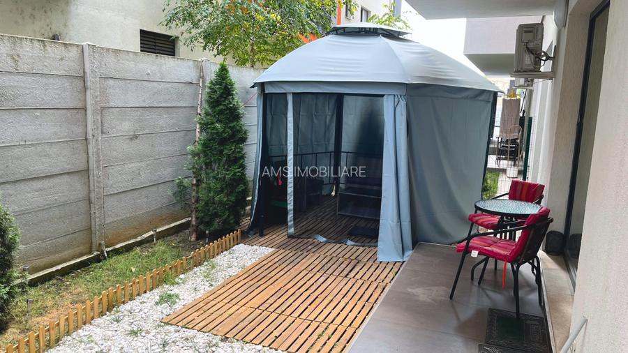 NOU / SUPERB/ LOC PARCARE/ ZONA PIPERA / CURTE GENEROASA