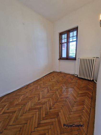 Piata Romana - Lascar Catargiu 3 camere etaj 3 in vila istorica, ideal birou