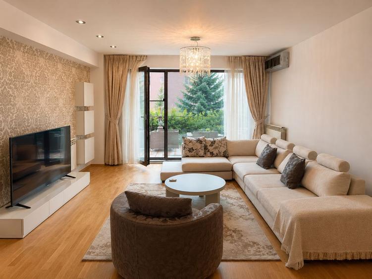 Rovere Exclusive Concept | 3 camere premium | 97 mp | Terasă | Piscină