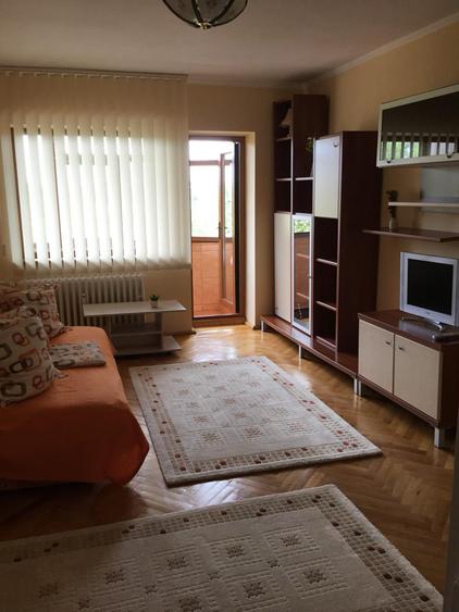 Apartament 2 camere  zona City Park Mall - 400 euro