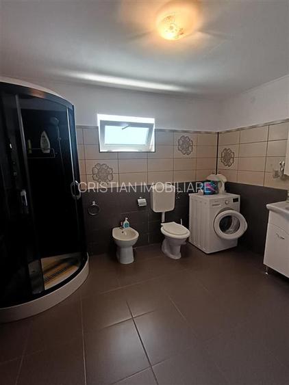 Casa foarte bine intretinuta, zona Cazasu - 15