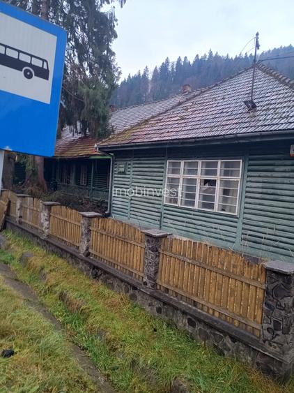 Vand cabana cu 6 camere,Lunca Bradului,zona centrala,teren 1500mp,la strada 70m. - 5