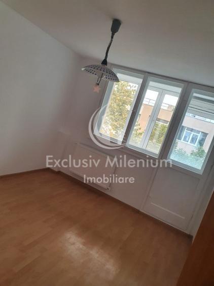 Apartament nemobilat 3 camere Drumul Taberei loc de parcare