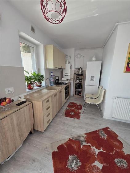 Apartament 2 camere tip studio, zona Tractorul-Coresi Kasper