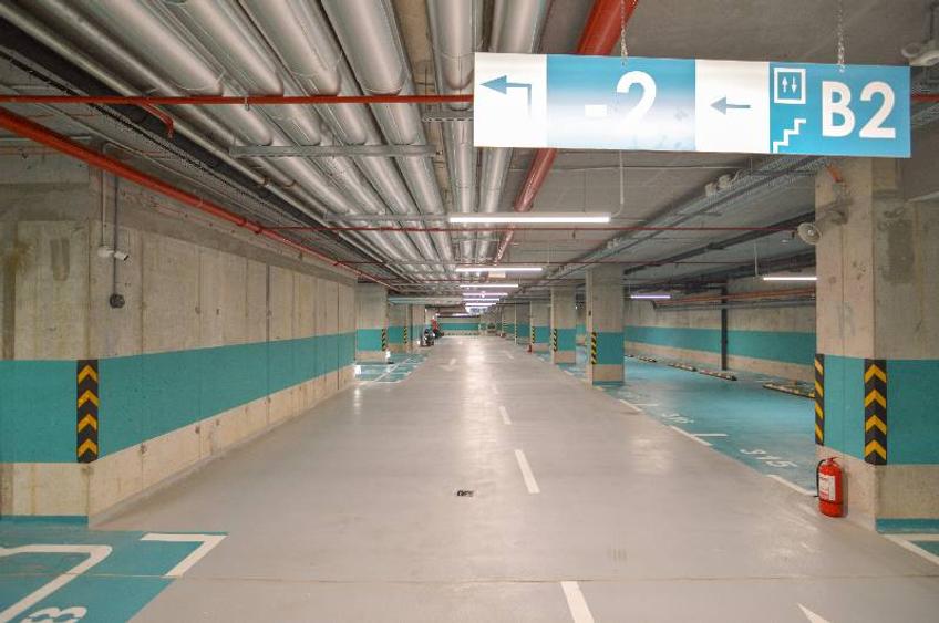 Expozitiei 1 cladirea B2, Presei Libere, 300 - 2750 mp 0% comision!