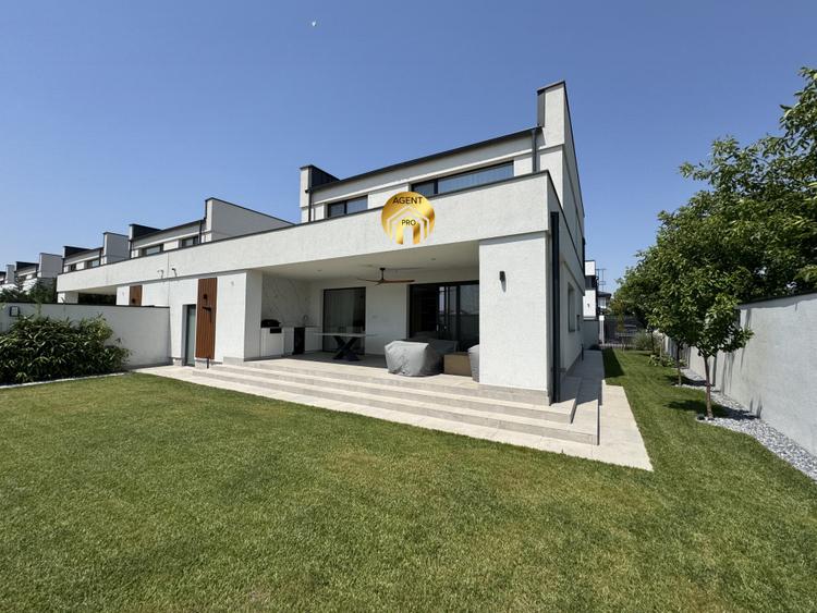 Vila Premium – 5 Camere | 410 mp Teren | Panouri Solare 12 kW & Pompă de Căldură