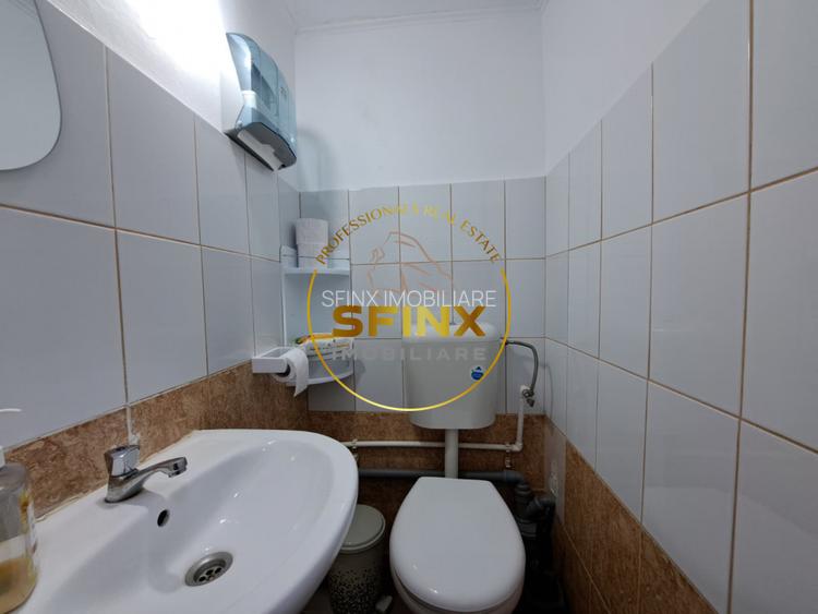 De inchiriat Spatiu Comercial stradal | 82 mp | 2 intrari - 7