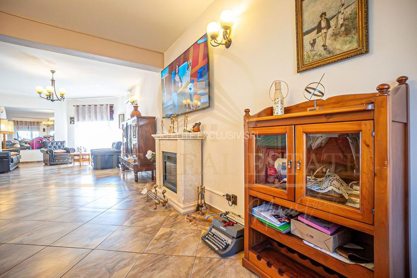 Casa De Vanzare in Palazu Mare - Teren de 455 mp cu Piscina si Garaj - 20