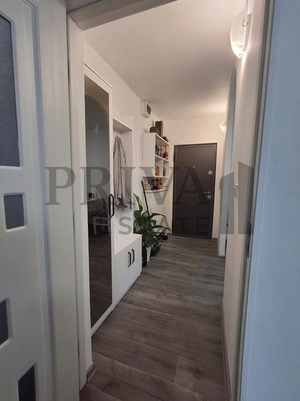 Apartament renovat 2 camere, 60 mp, Dâmbovița