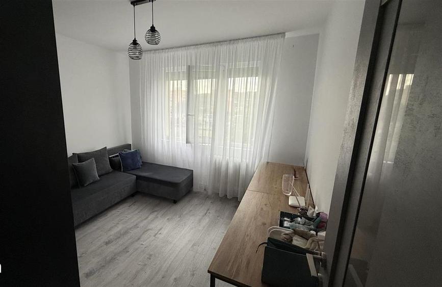 Apartament 3 camere, spatios, mobilat si utilat, zona linistita - Alexandru cel