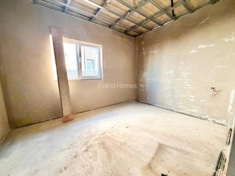 Duplex 3 camere si 381 mp teren - toate utilitatile - Mosnita - 6