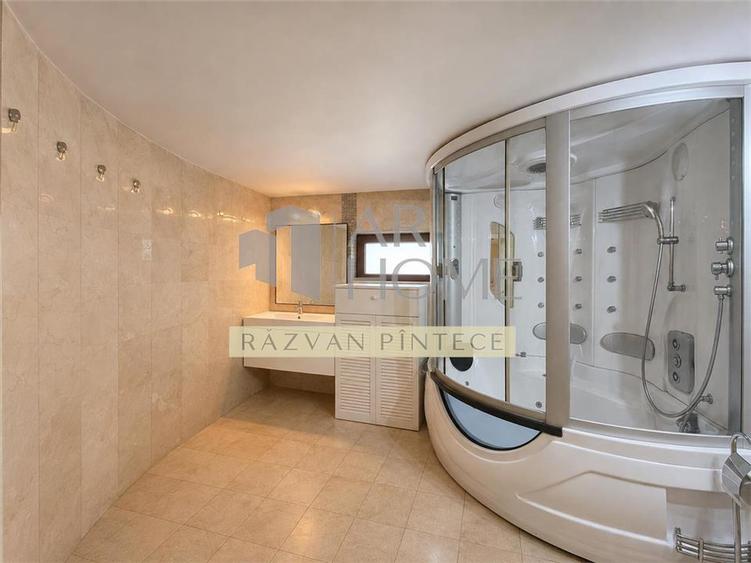 Casa 6 camere, piscina si spatiu comercial, Bd Bucuresti, Ploiesti