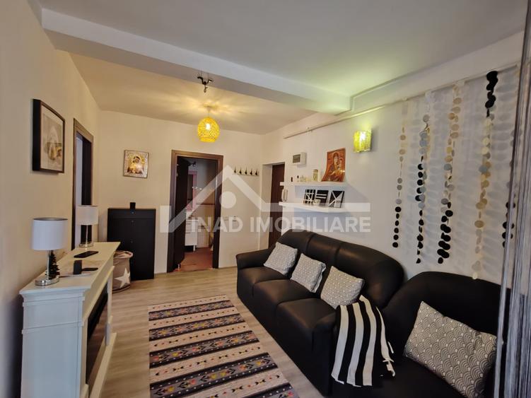 Apartament 3 camere, 2 balcoane, parcare, mobilat si utilat, Str.Porii