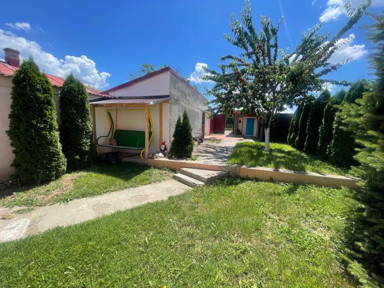 Casa cu 3 camere, pod mansardabil, 140 mp, zona Restaurantul Dacia