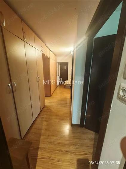 Decomandat cu 2 bai, modelul cel mai mare - 12