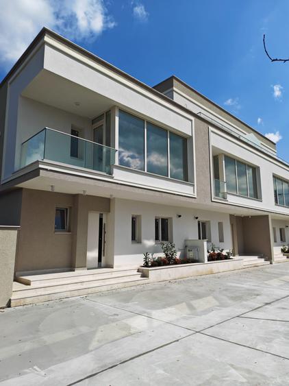 Casă contemporană lângă natură , spațiu generos și liniște aproape de Bucuresti