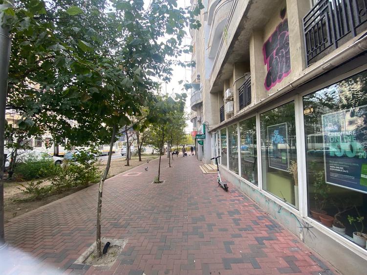 Spatiu comercial de vanzare pe Bulevardul Corneliu Coposu 3-5