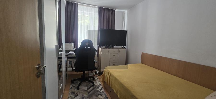 3 camere 5 minute METROU 1 DECEMBRIE/decomandat/centrala