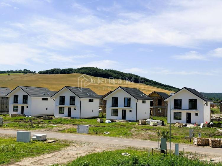 Casă de vânzare Sângeorgiu de Mureș | 700mp teren I 3 dormitoare - 9