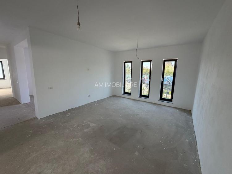 CASA INDIVIDUALA- 4 CAMERE, TOATE UTILITATILE, TEREN 550 MP, COMIS 0% - 8
