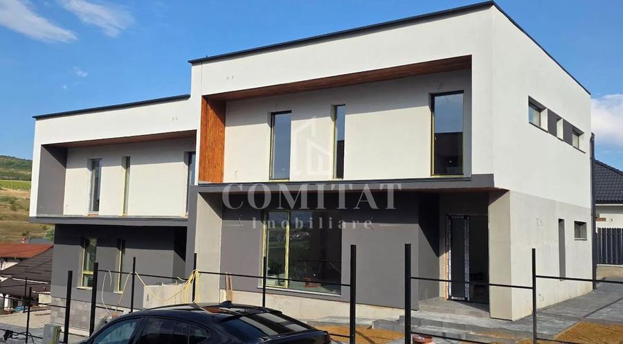 Casă de tip duplex de vânzare | 4 camere | str. Oașului