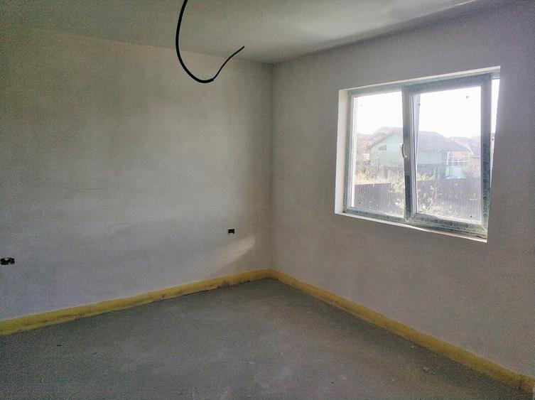 Vila P+1E+Pod noua, situata aproape de centru