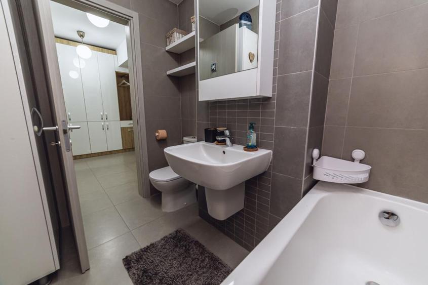 Garsoniera | Parcare | 20th Residence | Metrou Petrache Poenaru