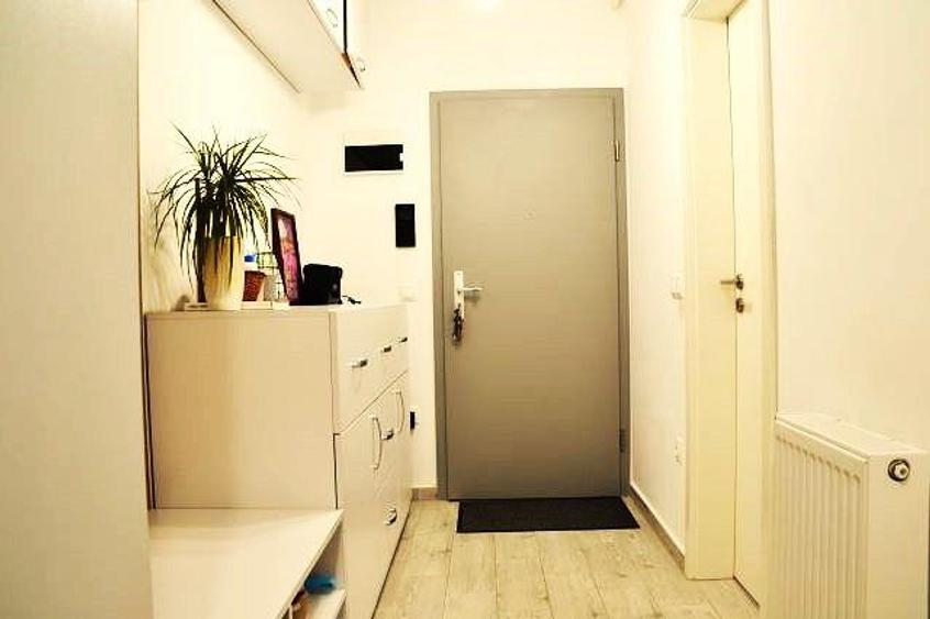 Avantgarden 4, Mobilat, Utilat! Vanzare apartament cu 2.5 camere in Brasov.