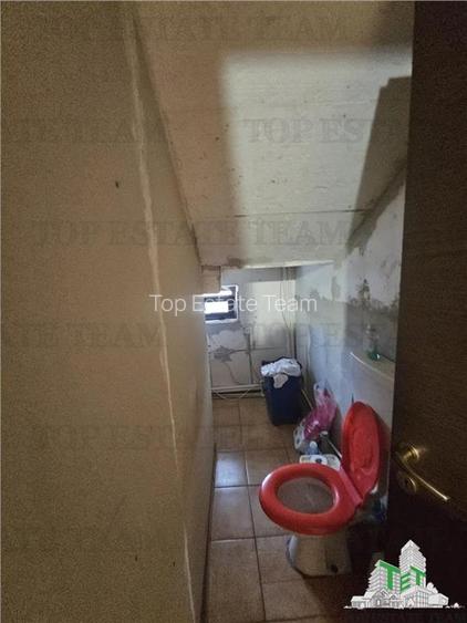 Casa 3 camere+garaj teren 370 metri in centru Ciorogarla - 9