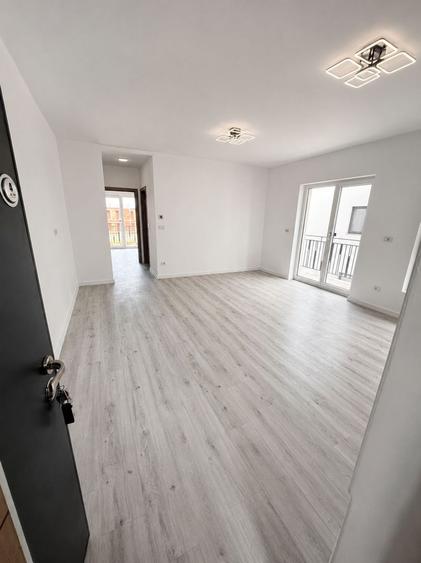 Braytim – Giroc | 2 camere | Încălzire în pardoseală | 2 balcoane | Parcare CF