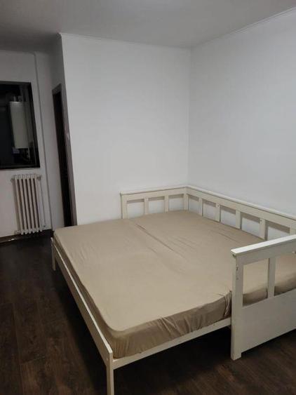Garsonieră de închiriat | Zonă centrală | Etaj intermediar |