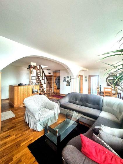 Apartament 3 camere | 120 MP | Ultracentral | Terasă + Pod | 89.000 €