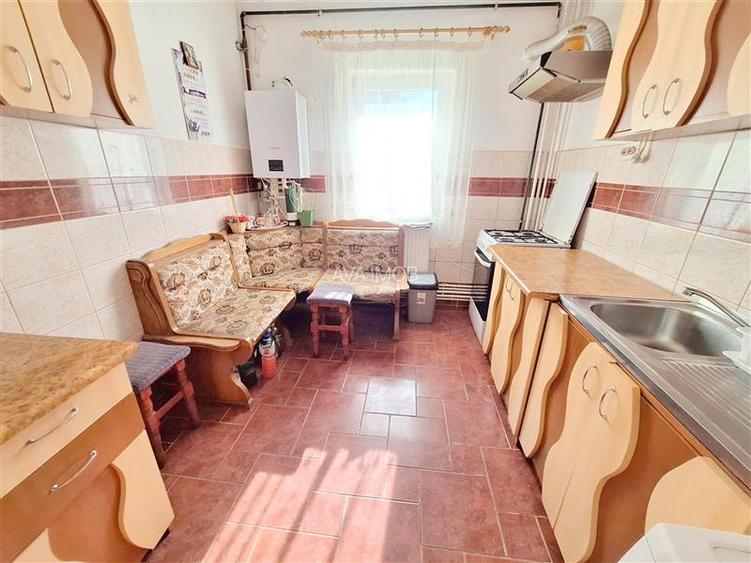 Apartament 2 camere, mobilat si utilat, etaj 3 din 4, Bacau - 3