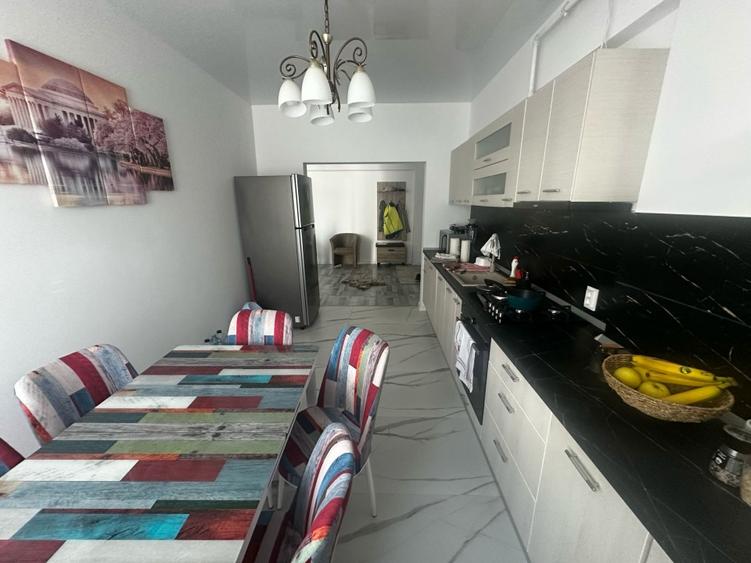 Inchiriez apartament 2 camere zona Magnolia