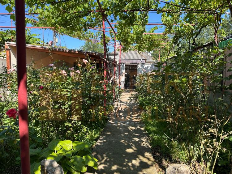 Casă 3 camere de vânzare în Brătianu Constanța | Teren 300 mp | Garaj