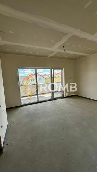 Casa individuala, semifinisata, 700 mp teren, Chinteni