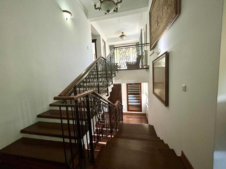 Vilă Exclusivistă pe seminivele D+P+1+M Bucium Releu 332mp, mobilată LUX - 33