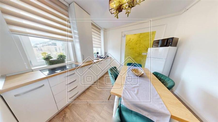Apartament 3 camere, 2 bai, 2 terase, mobilat si utilat confort lux