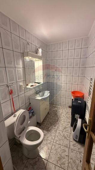 Apartament 3 camere Ultracentral cu loc de parcare