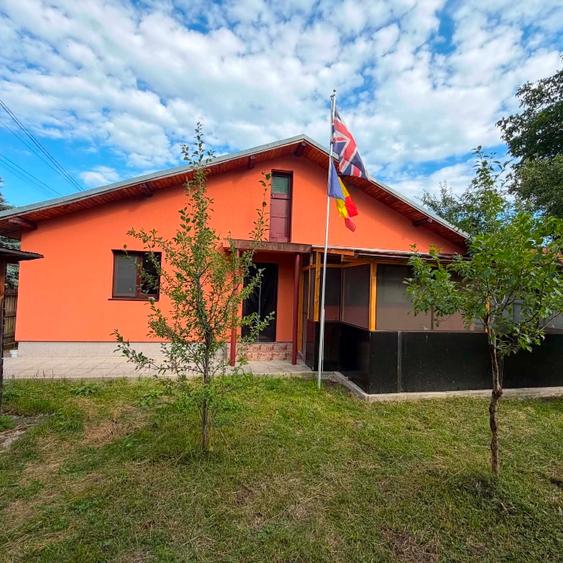 Casa in Breaza cu 3 camere spatioase, 144 mp utili, 758 mp teren, renovata 2024