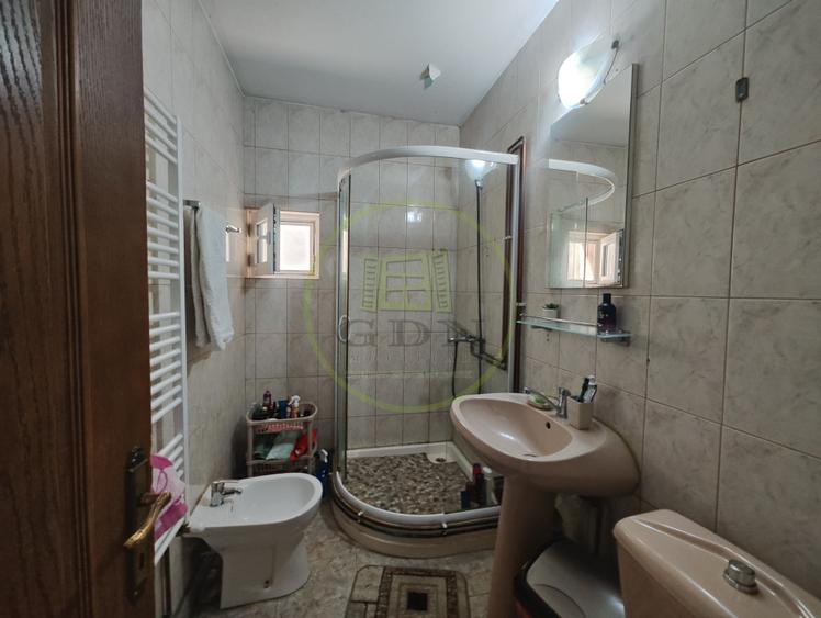 Casa 5 camere, Teren 154 mp, Craiova, zona Brestei