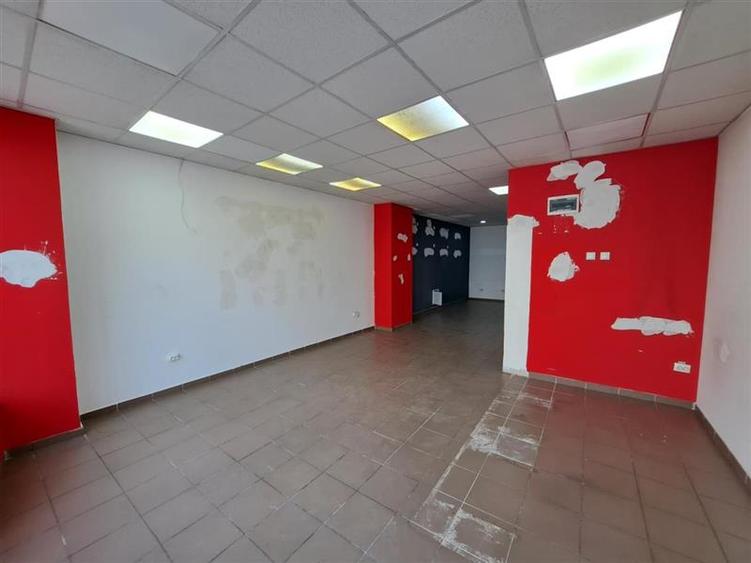 Spatiu comercial, 64 mp utili, situat in zona Centrala!