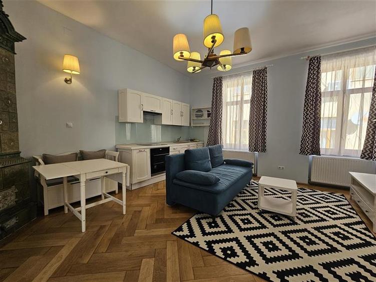 Apartament deosebit cu 2 camere de inchiriat in Centrul Istoric Brasov