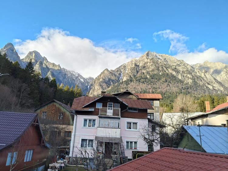 Casa S+P+M de vanzare in Busteni