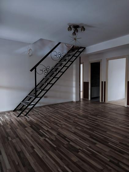 FARA COMISIOANE casa cu 5 camere 2 bai P+M doar sa va mutati merita vazuta