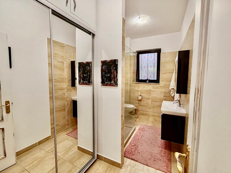 Vila spatioasa de inchiriat 7 camere cu gradina si terasa spectaculoasa
