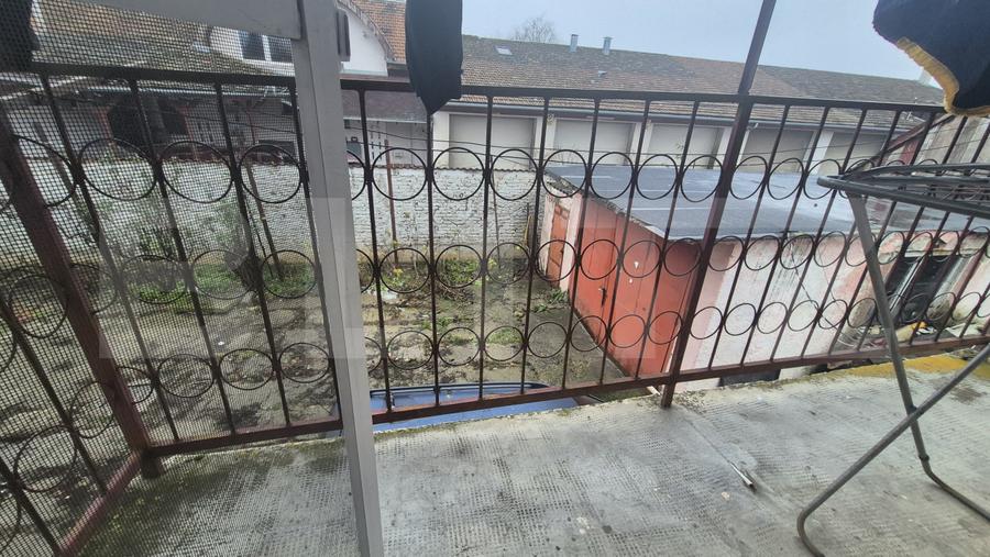 Casa cu 4 dormitoare de vanzare, 190 mp, 1306 mp teren, pe strada Careiului