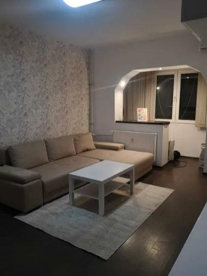 Vitan Stadion Olimpia,decomandata,bloc 1980,et.3/4,mobilata,utilata,AC,renovata.